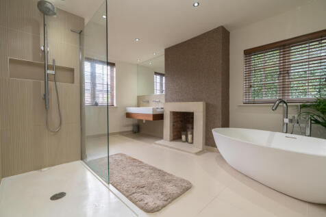 En-suite (2)