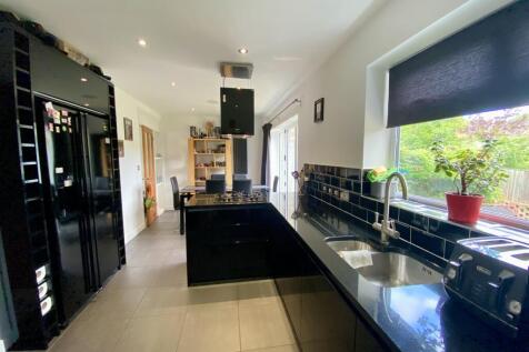 Kitchen (2)