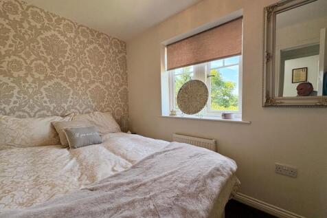 BEDROOM 2.jpg