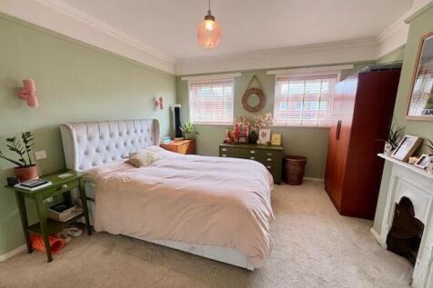 Bed 1 (2).jpg
