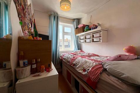 Bedroom Three.jpg