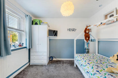 16 Coopers Place-Bed 3.jpg