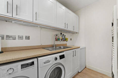 16 Beech Avenue Utility.jpg