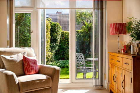 16 Beech Avenue Patio D.jpg