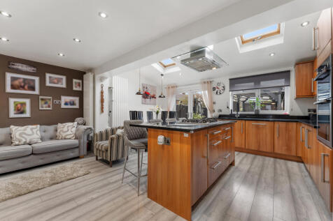 3 Watton Close23.jpg