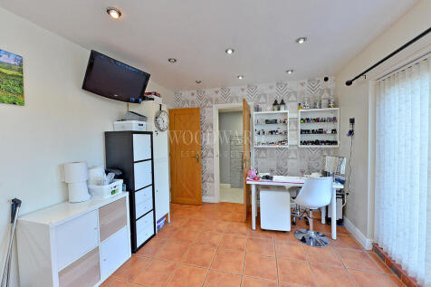 Reception/Salon