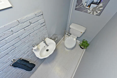 Cloakroom/WC