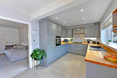 Kitchen/Dining Ro...