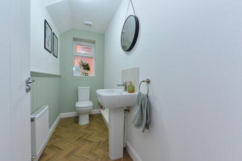 Cloakroom/WC