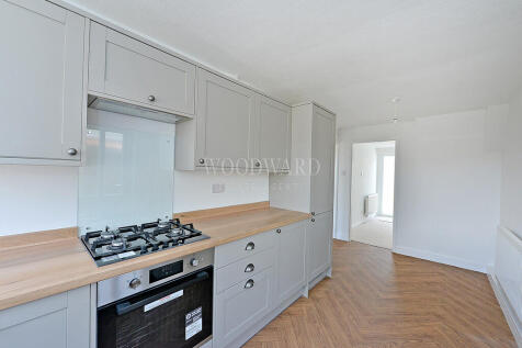 Kitchen/Breakfast...