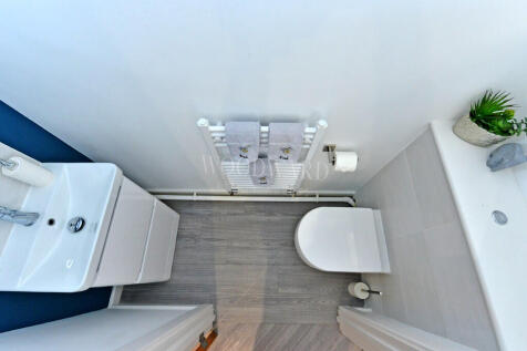 Cloakroom/WC