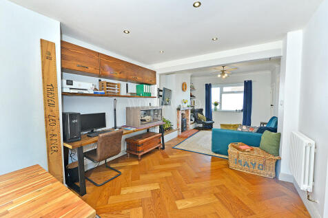 Open Plan Living/...