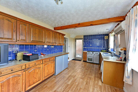 Kitchen/Dining Ro...