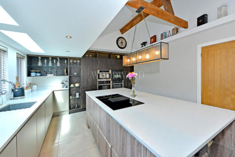 Kitchen/Breakfast...