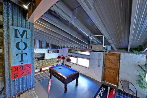 Games Room/Bar