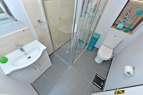 Shower Room/WC 2