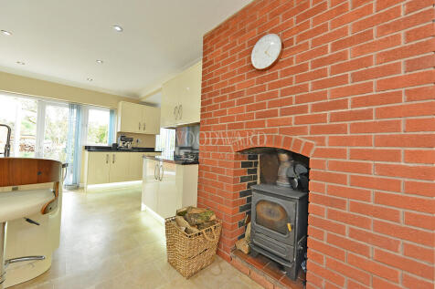 Kitchen/Breakfast...