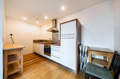 1381707-3-6915bd4...