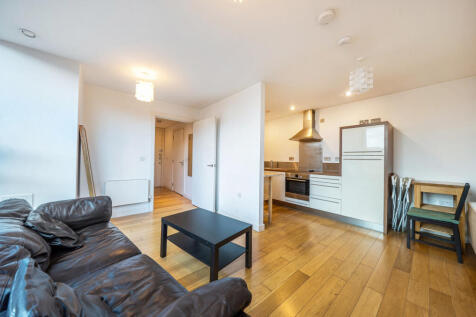 1381707-2-6915bd3...