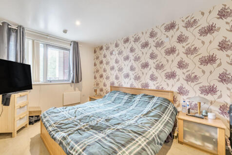 1341326-7-68b98b7...