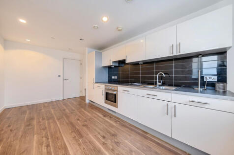 1364394-5-68e8dec...