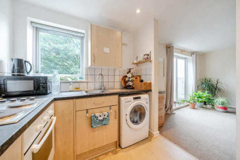 1361837-9-68e3ab1...