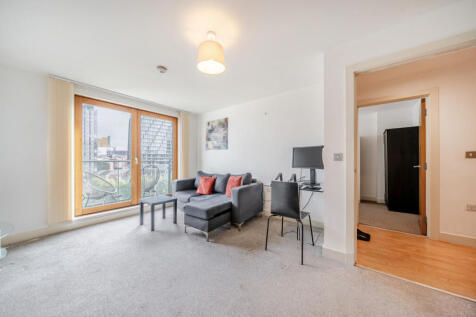 1371225-9-68fb7b2...