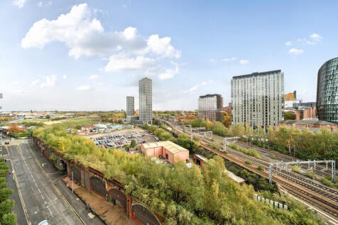 1371225-2-68fb7ab...