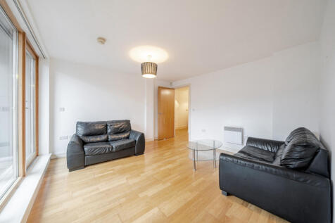 1373325-3-690dedf...