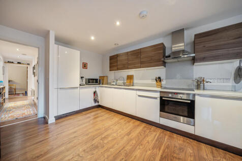 1377057-13-690e13...