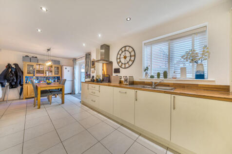 1383614-25-692471...