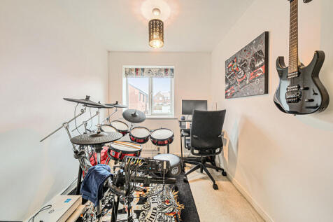 1383614-11-692470...