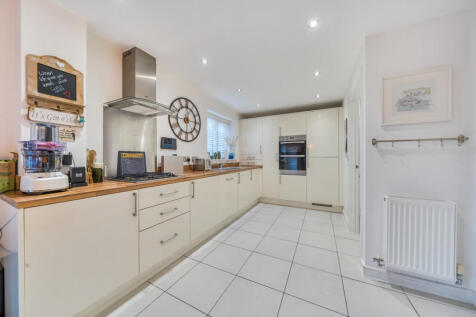 1383614-24-692471...