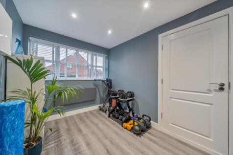 1383614-28-692471...