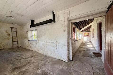 Utility space/sto...