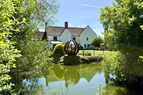 Moat View