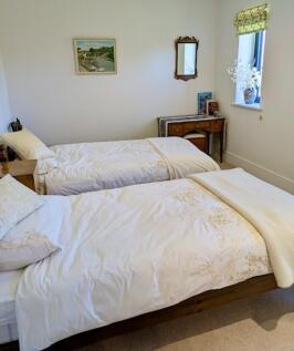 twin bedroom