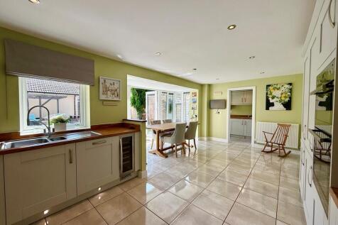 Kitchen/Dining Ro...