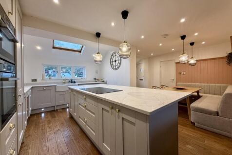 Kitchen/Dining Ro...