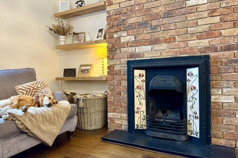 Family Room Firep...