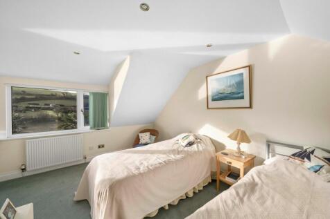 First Floor Bedroom / Office