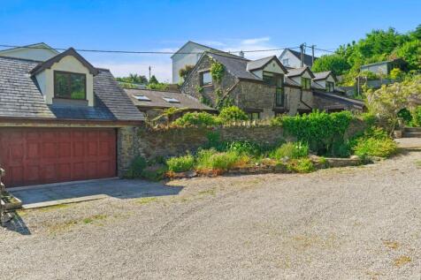 Driveway &amp; Cottage