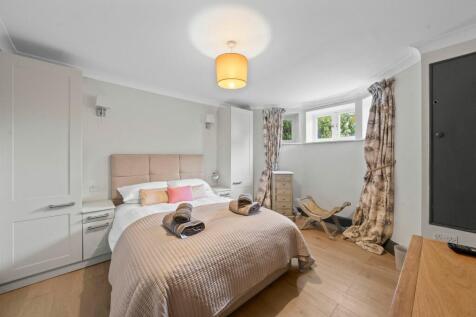 Lower Ground Floor Bedroom