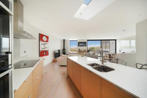 Kitchen Living Area