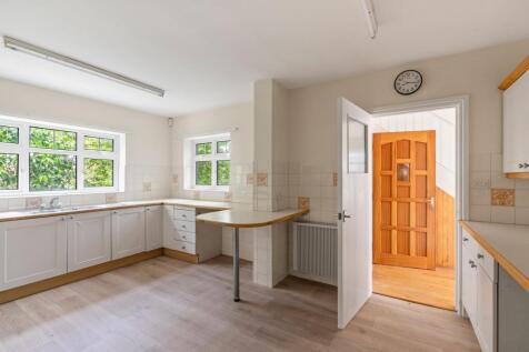 Kitchen to Hallway