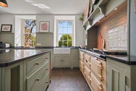 Kitchen with Aga