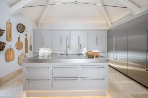 Kitchen Pantry