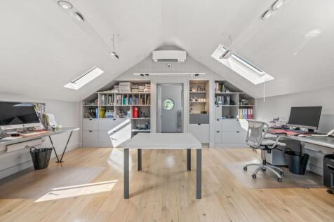 Office / Bedroom 5