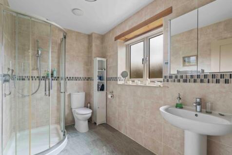 Bedroom 2 En-Suite