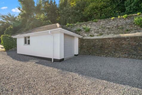 Garage &amp; Parking